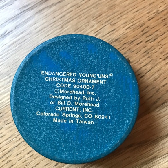 Vintage seal pup ornament tin by Current in EUC - Picture 2 of 6